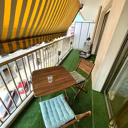 Studio Confort 35m2 Renove, Equipe Et Climatise, Tout Se Fait A Pied! Antibes