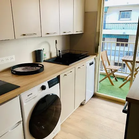 Studio Confort 35m2 Renove, Equipe Et Climatise, Tout Se Fait A Pied! Antibes