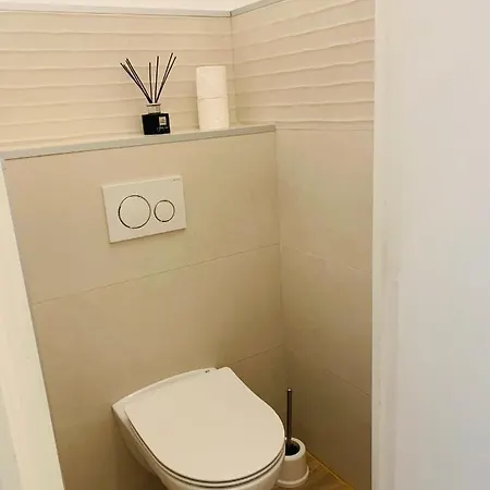 Studio Confort 35m2 Renove, Equipe Et Climatise, Tout Se Fait A Pied! Antibes